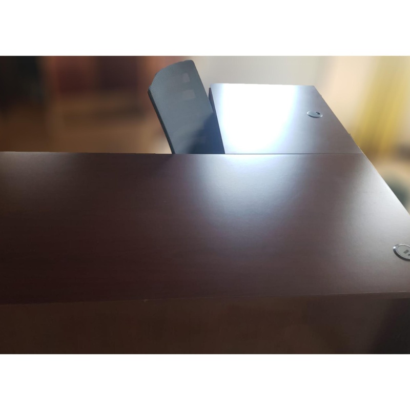 L-Shaped Office desk & chair.